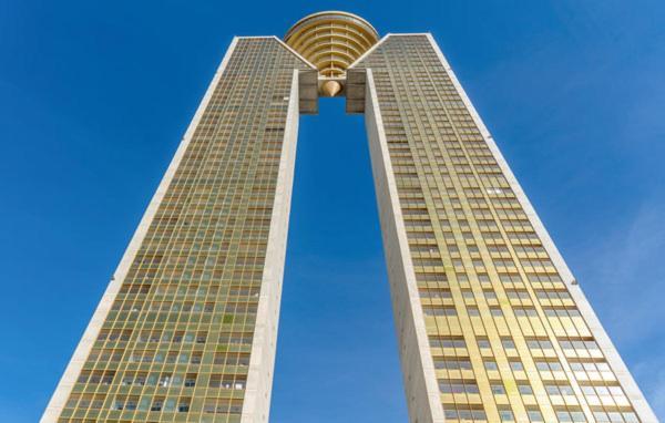 Апартаменты Intempo The First Бенидорм Экстерьер фото